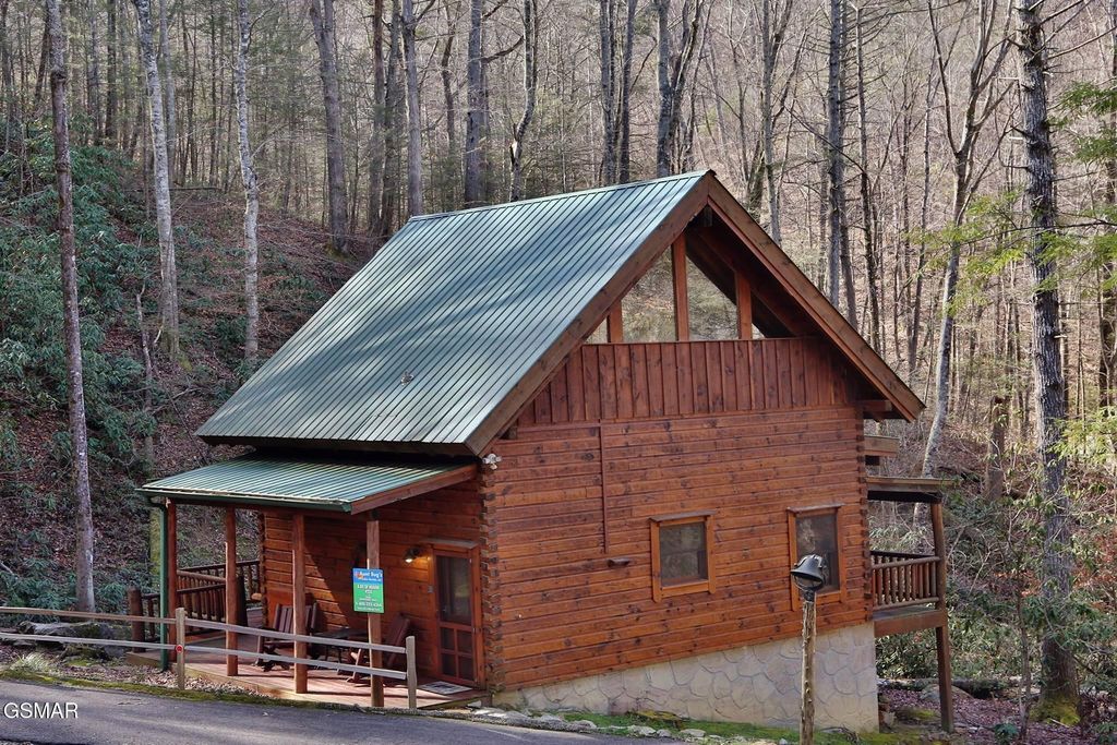 3030 Brothers Way, Sevierville