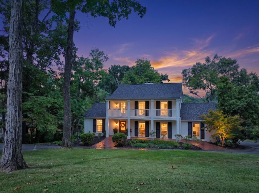 5309 Camelot Ct, Brentwood