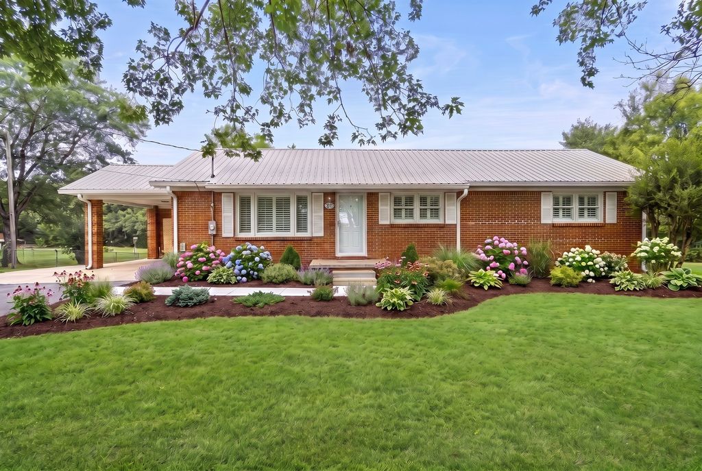 125 Spring Creek Rd, Estill Springs