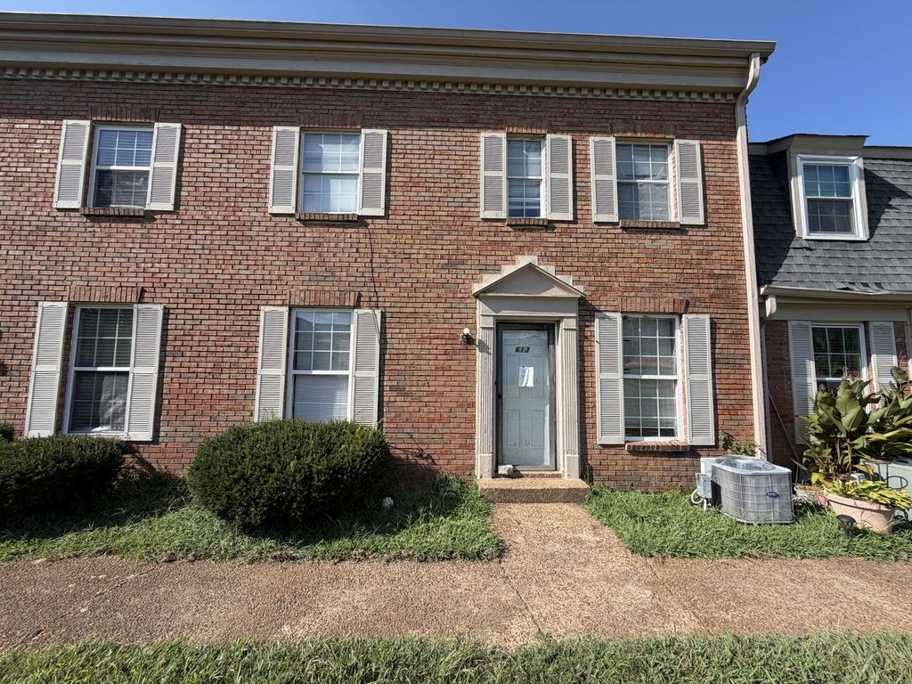 323 Forest Park Rd 6-13, Madison
