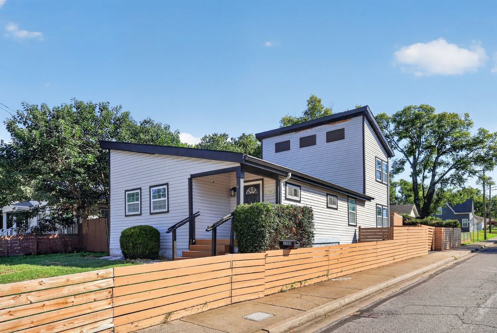 1700 14th Ave N, Nashville
