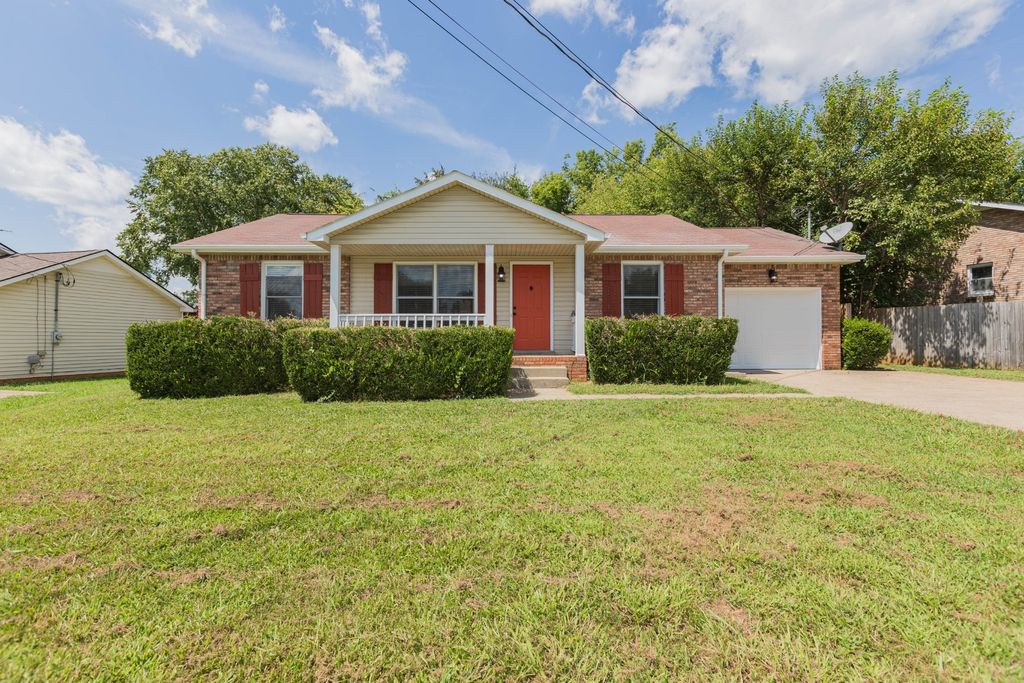3820 Marla Cir, Clarksville
