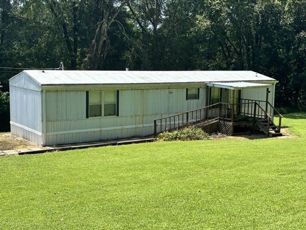 517 W Little Richland Rd, Waverly