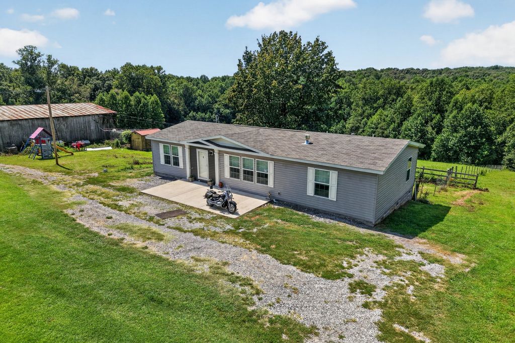 1168 Barnes Mill Rd, Smithville