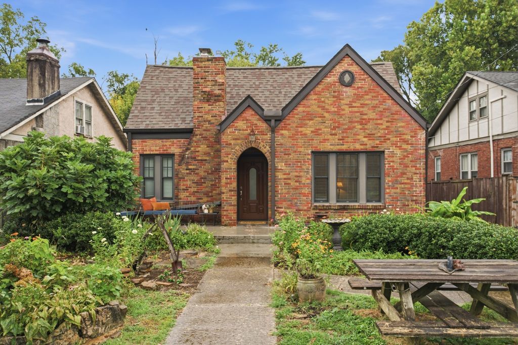 1207 Howard Ave, Nashville