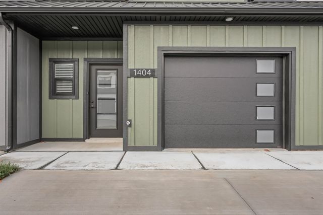 1404 Jonathan Wade Circle, Clarksville
