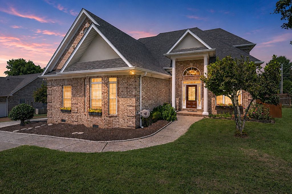 260 Page Dr, Mount Juliet