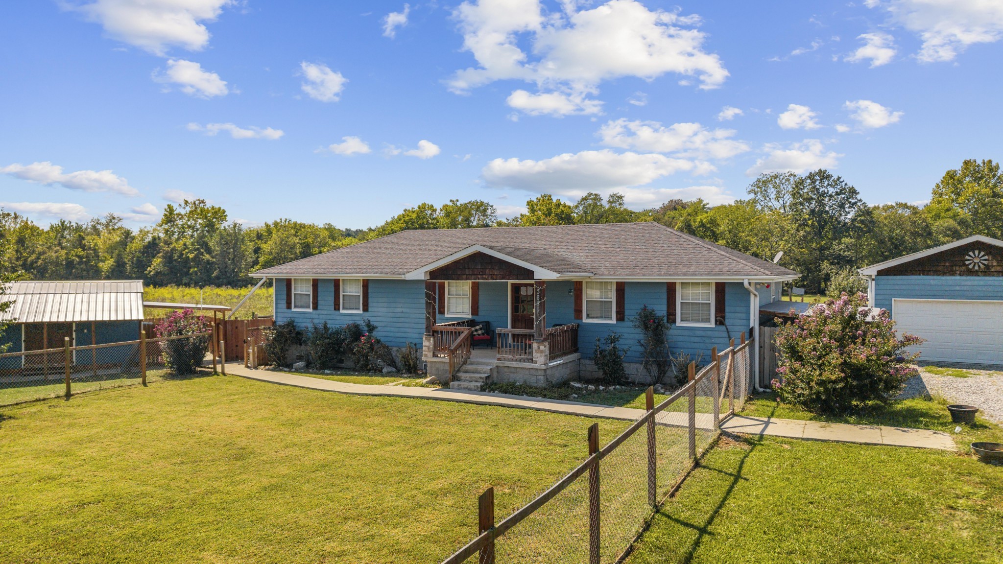 Photo for MLS 3526971 in 3885 Highway 231 S Castalian Springs, TN - 37031
