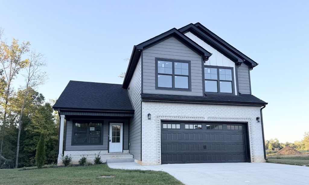 345 Hereford Farms, Clarksville