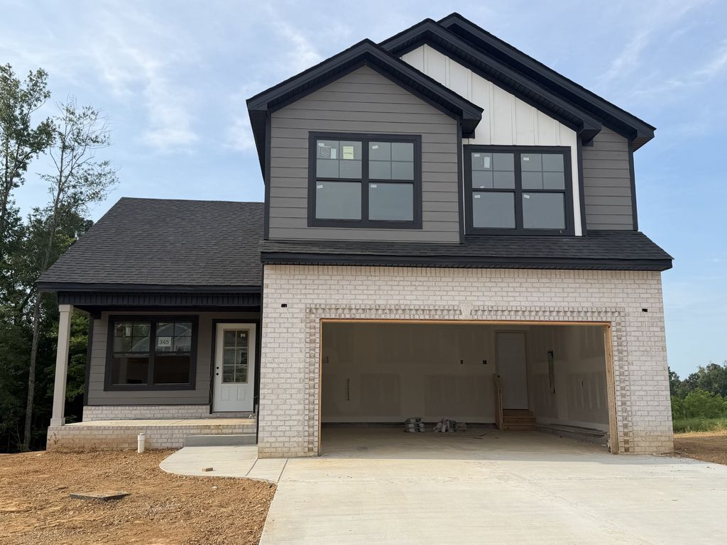 345 Hereford Farms, Clarksville