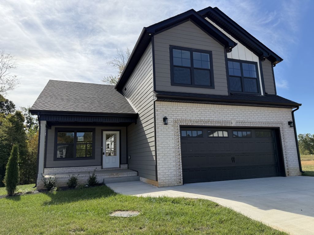 345 Hereford Farms, Clarksville
