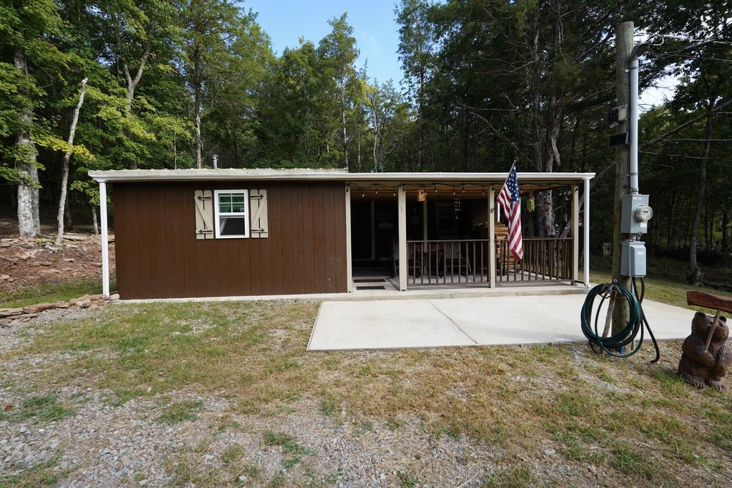 2279 Doll Conway Rd, Clifton