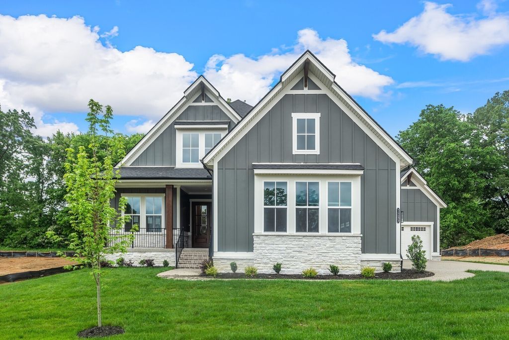 7243 Woodruff Dr, Fairview