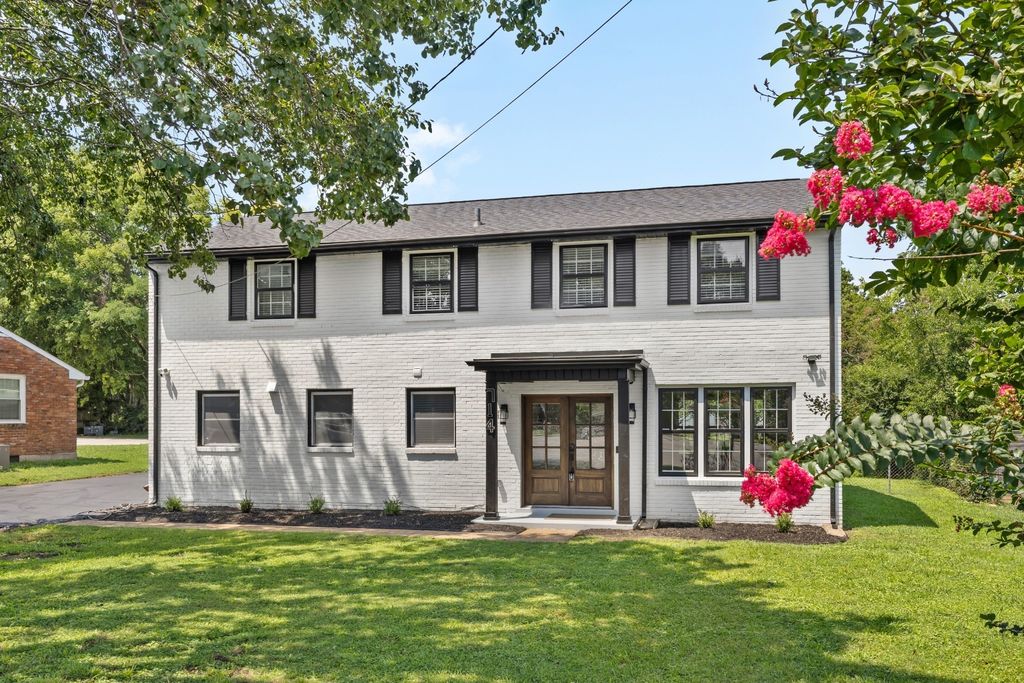 714 Harding Pl, Nashville