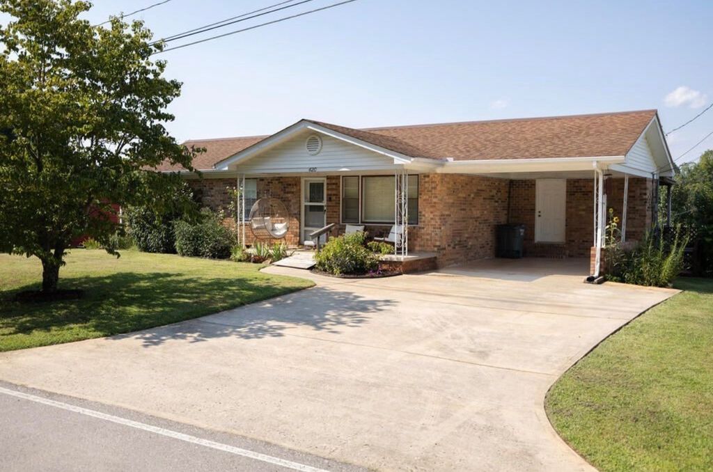 420 Thompson Weiman Rd, Sparta