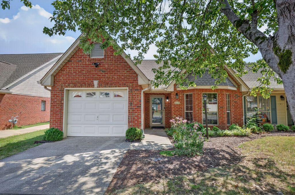 409 Riveredge Ct, Murfreesboro
