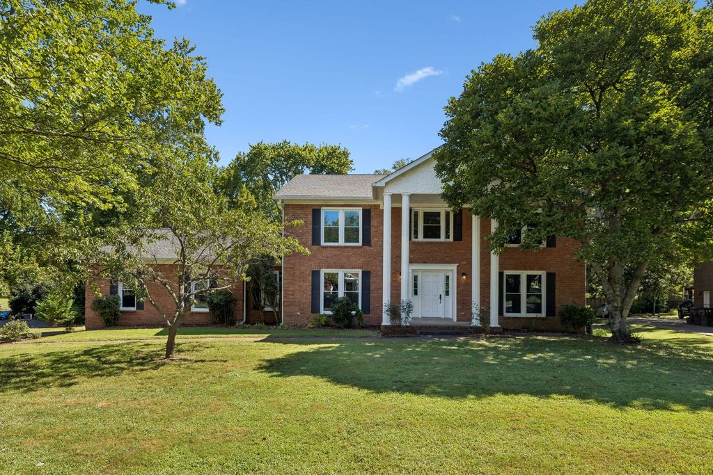 5941 Fireside Dr, Brentwood