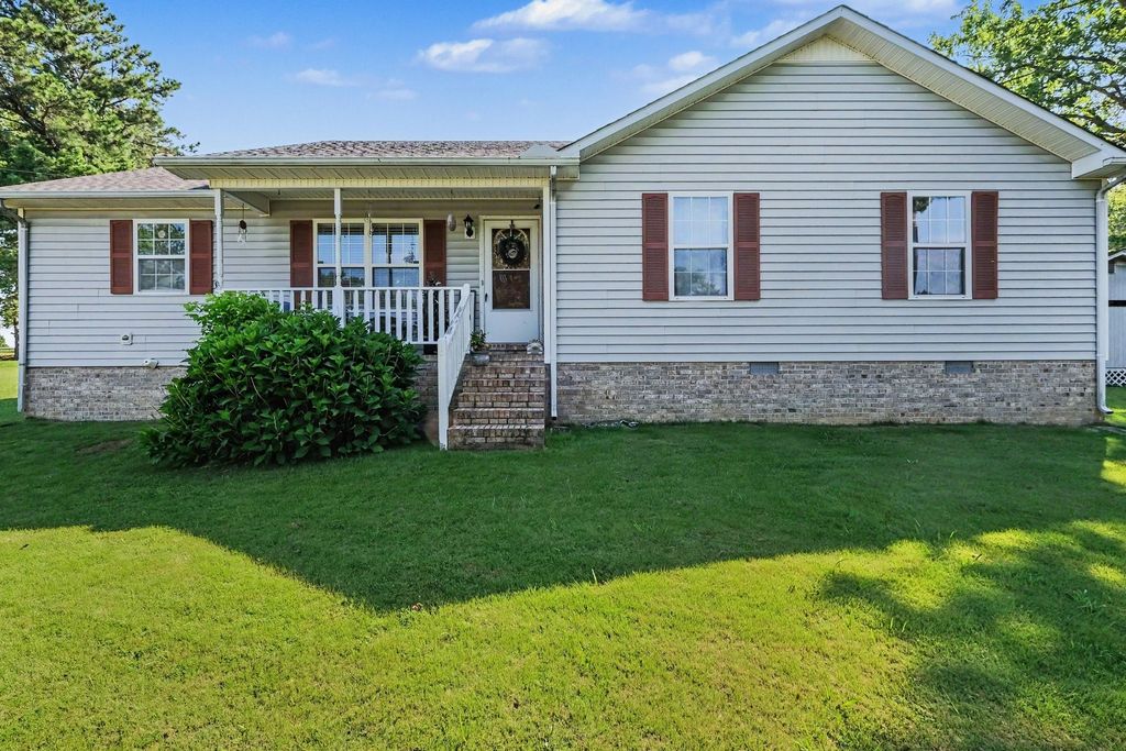 22 Edgewood Ct, Manchester