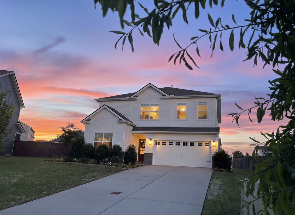 802 Jenaben Ct, Spring Hill