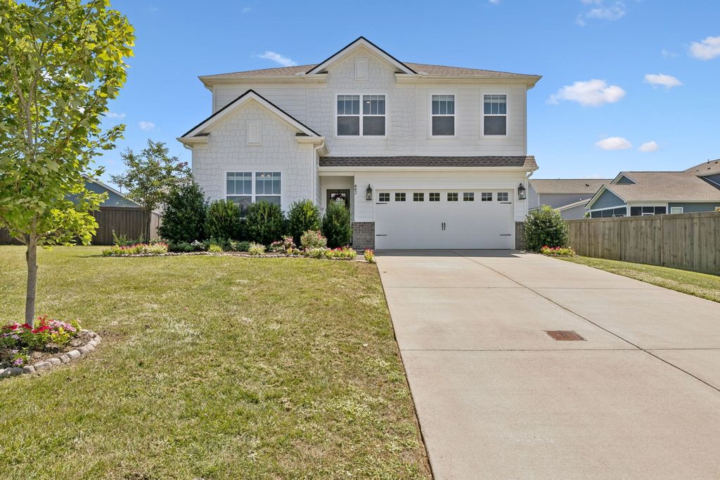 802 Jenaben Ct, Spring Hill