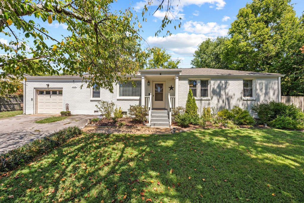 3118 Lake Park Dr, Nashville