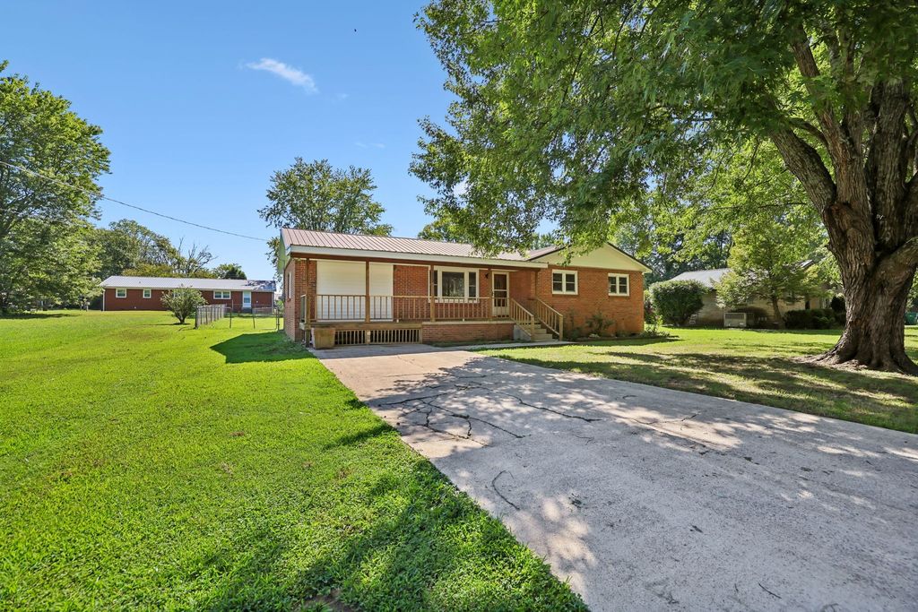 112 Smith St, Huntland