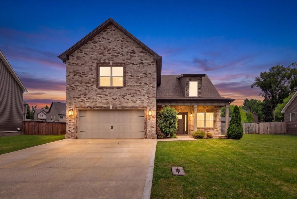 346 Rye Dr, Clarksville