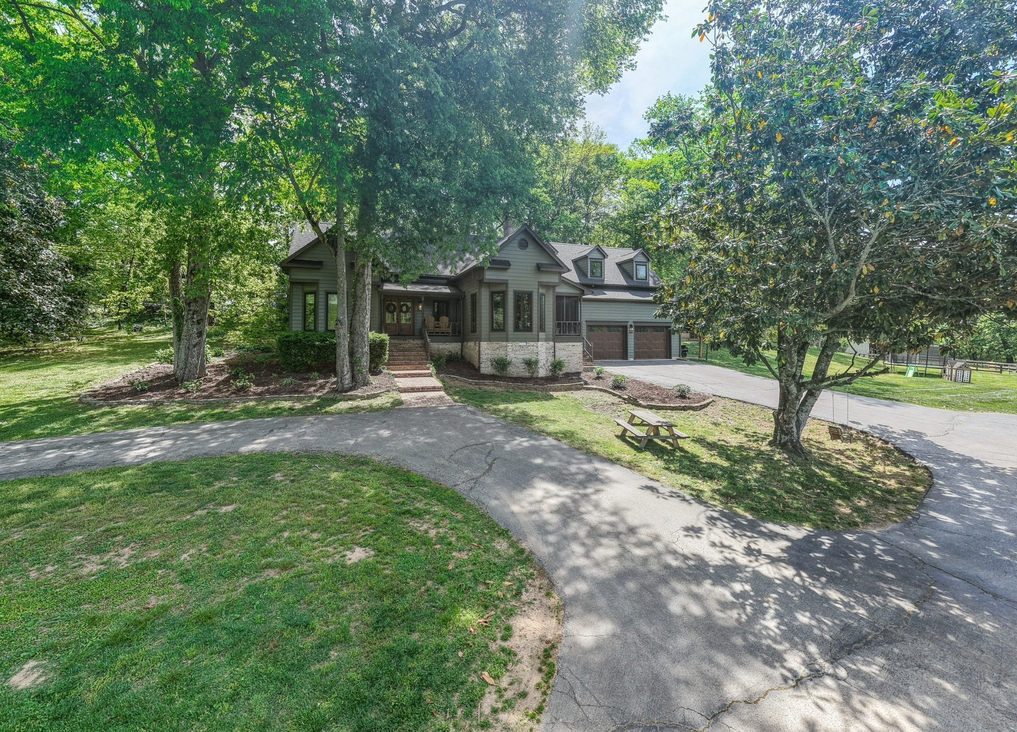 Photo for MLS 3527392 in 2153 Williamsport Pike Columbia, TN - 38401