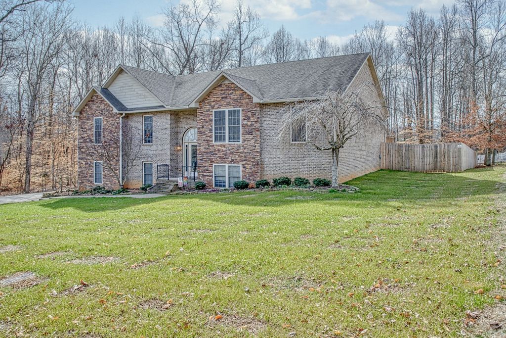 715 Stoneybrook Ct, Cookeville