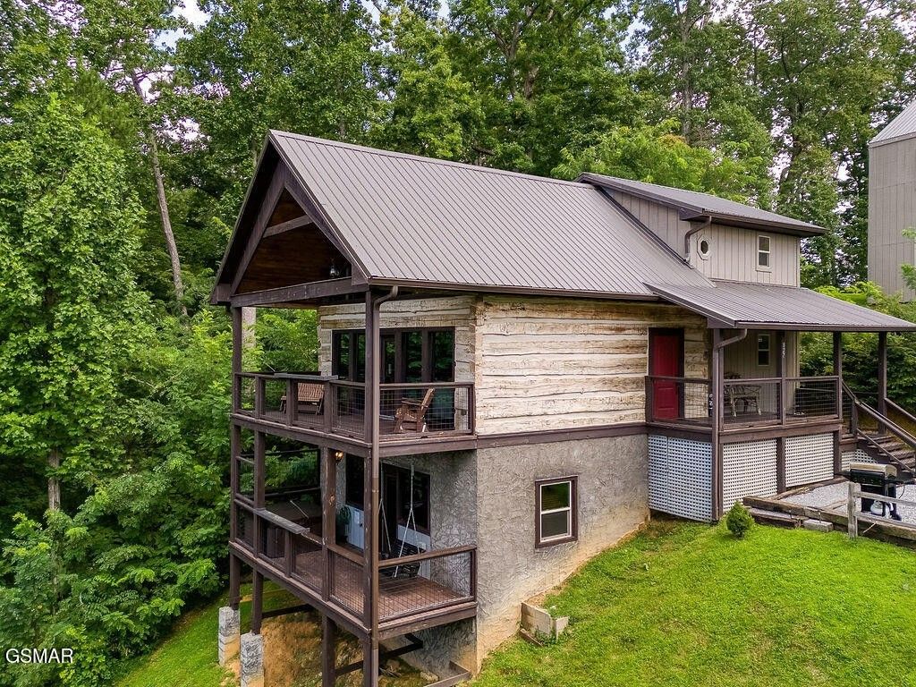 827 Kings Way, Gatlinburg