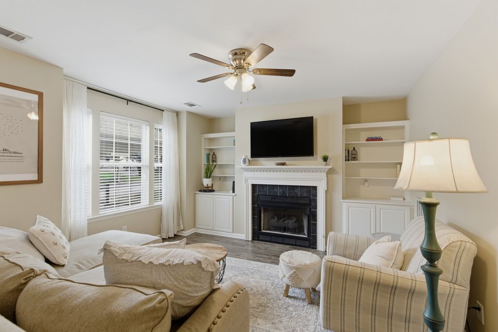 7241 Highway 70 S 214, Nashville