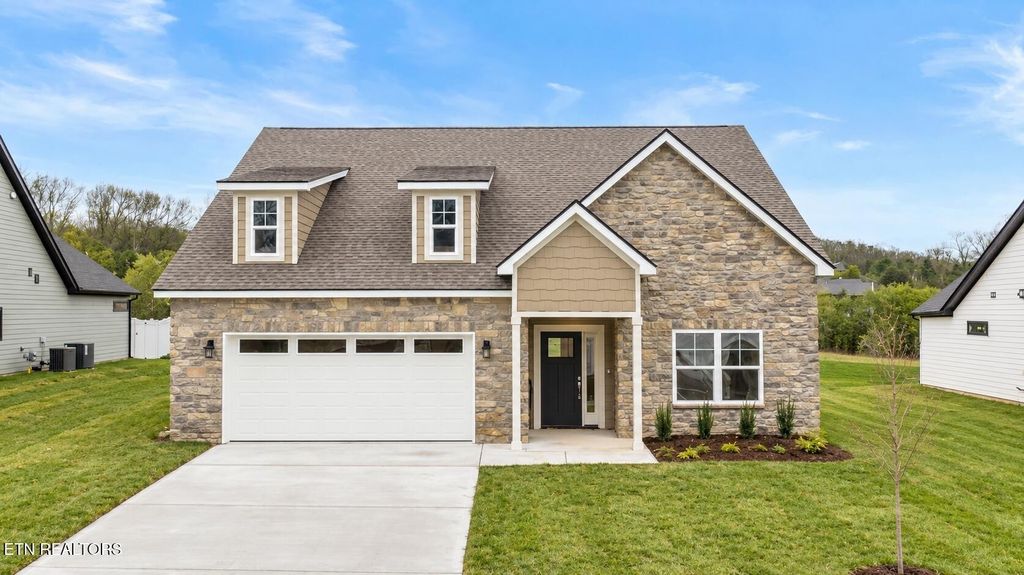 7618 Drake Lane, Knoxville