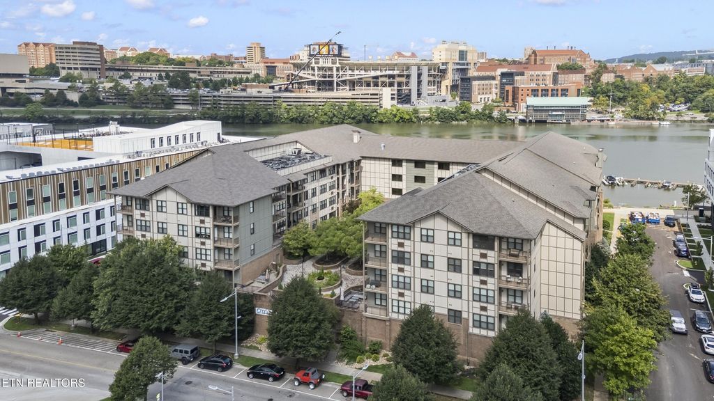 445 W Blount Ave 502, Knoxville
