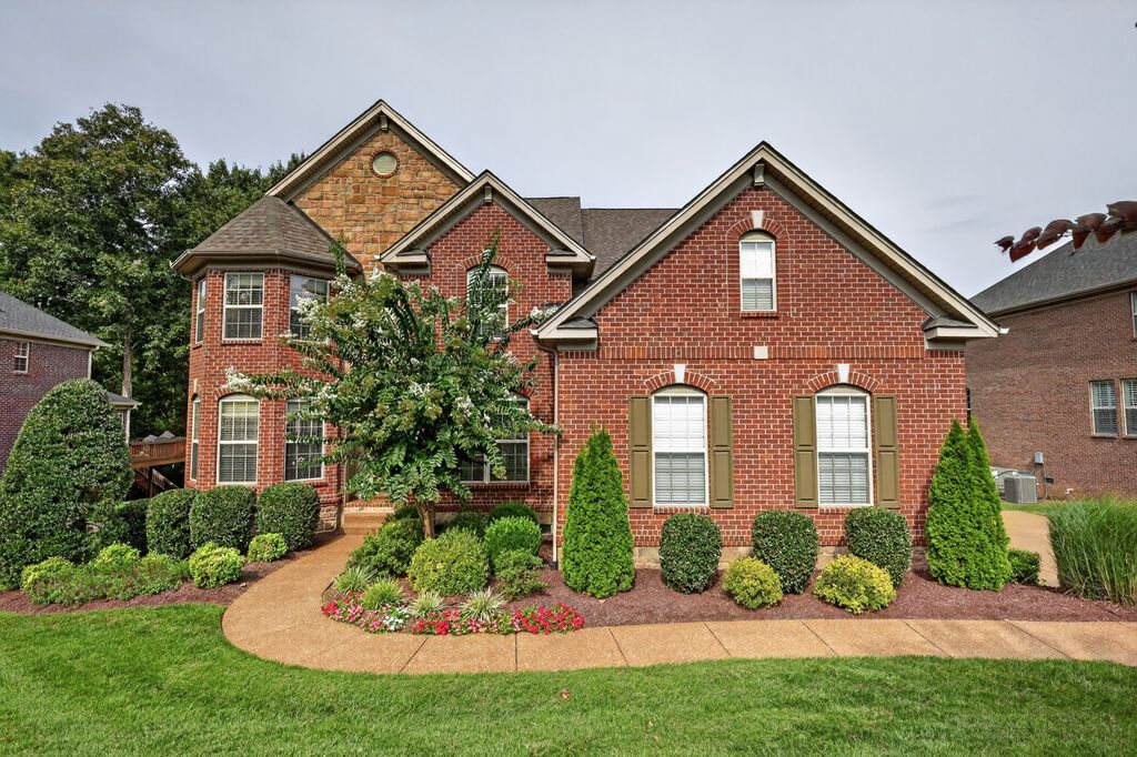 7166 Tullamore Ln, Franklin