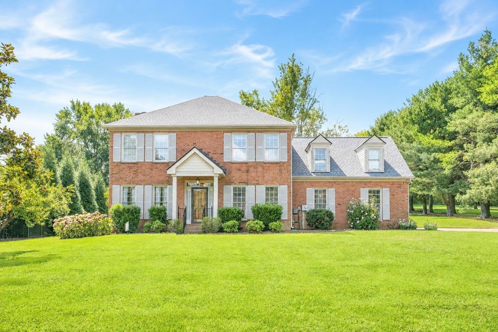 1409 Mayberry Ln, Franklin