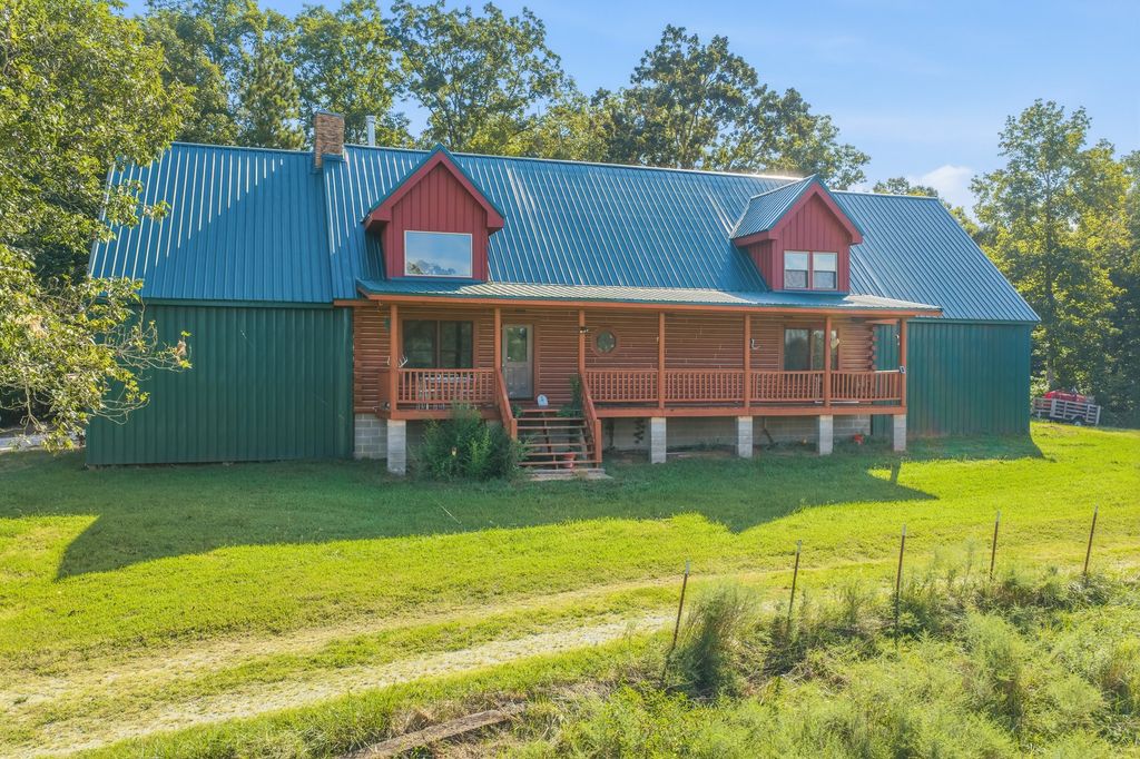 2950 Mckenzie Rd, Parsons