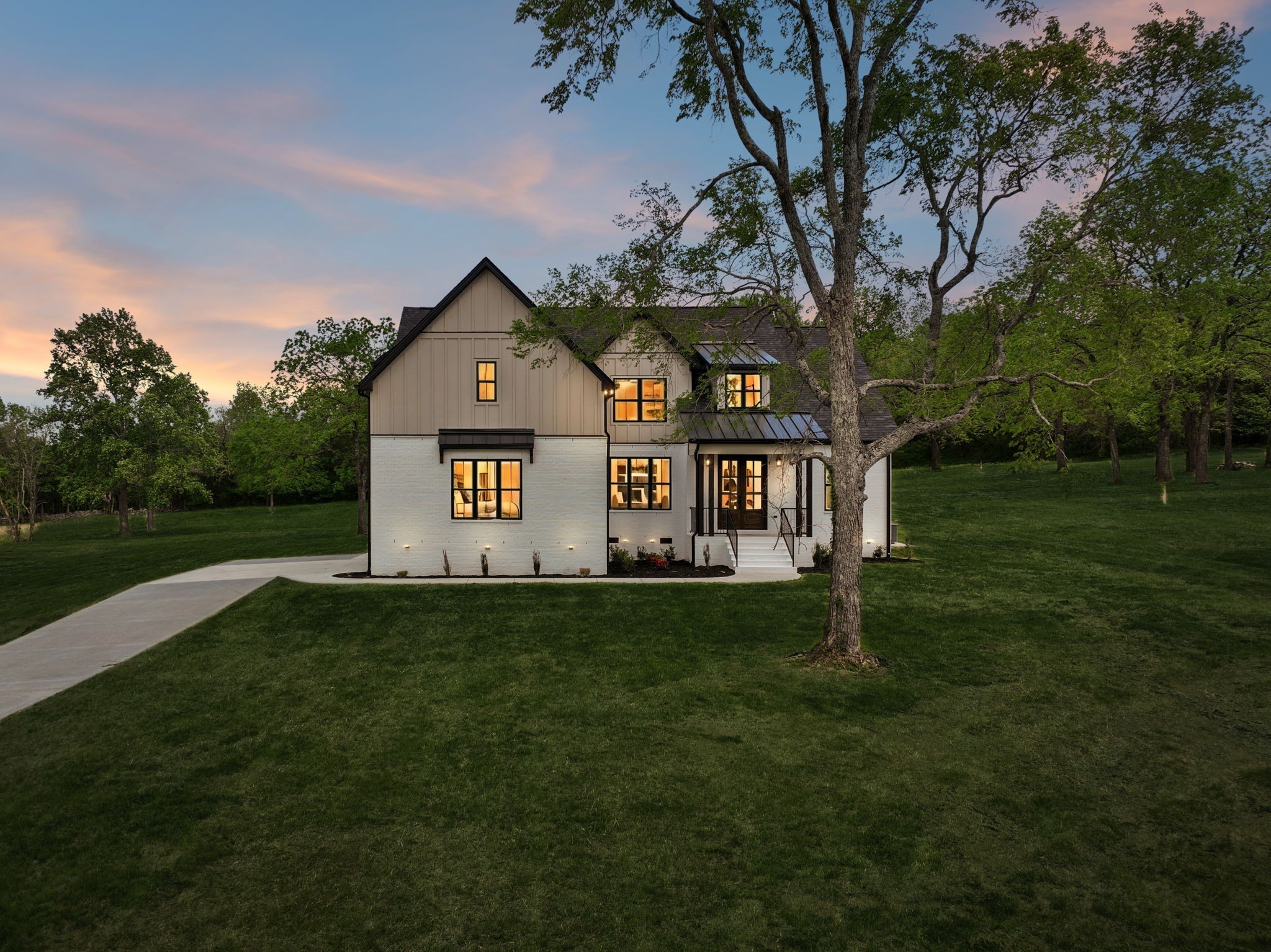 Photo of Listing #3527932