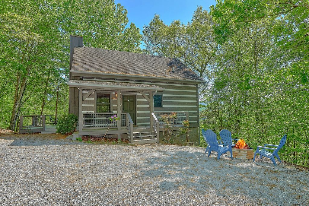 461 Sassafras Trl, Sevierville
