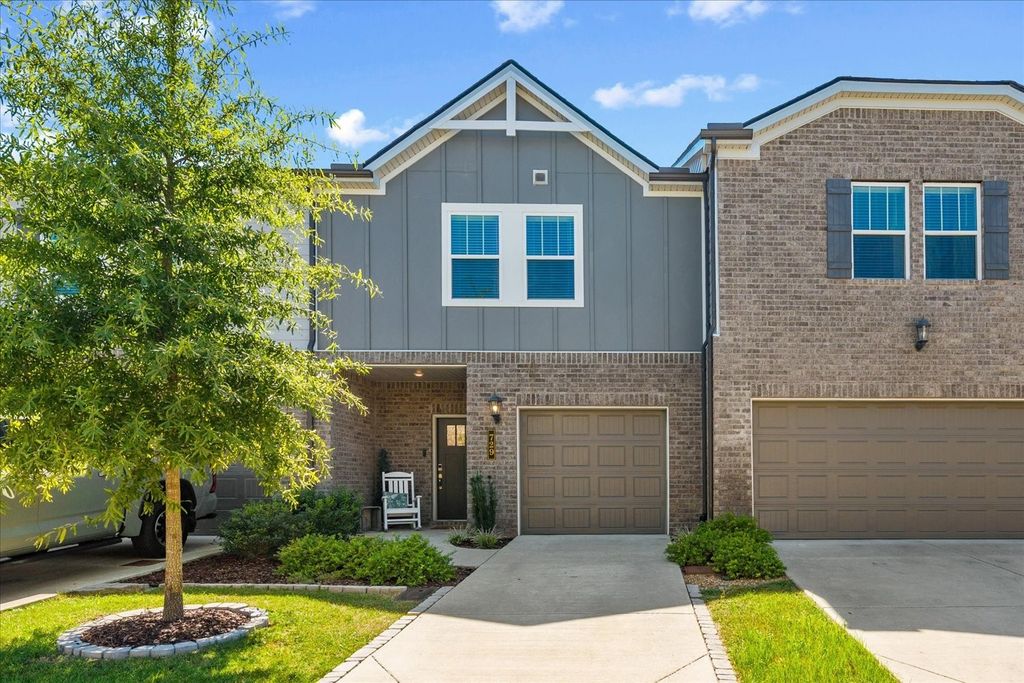 729 Prairie View Dr, Columbia