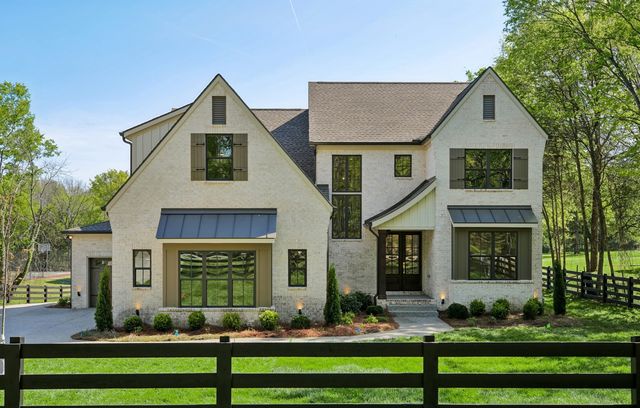 109a Earline Dr, Hendersonville