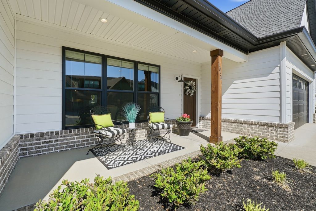 1056 Malinda Ln, Greenbrier