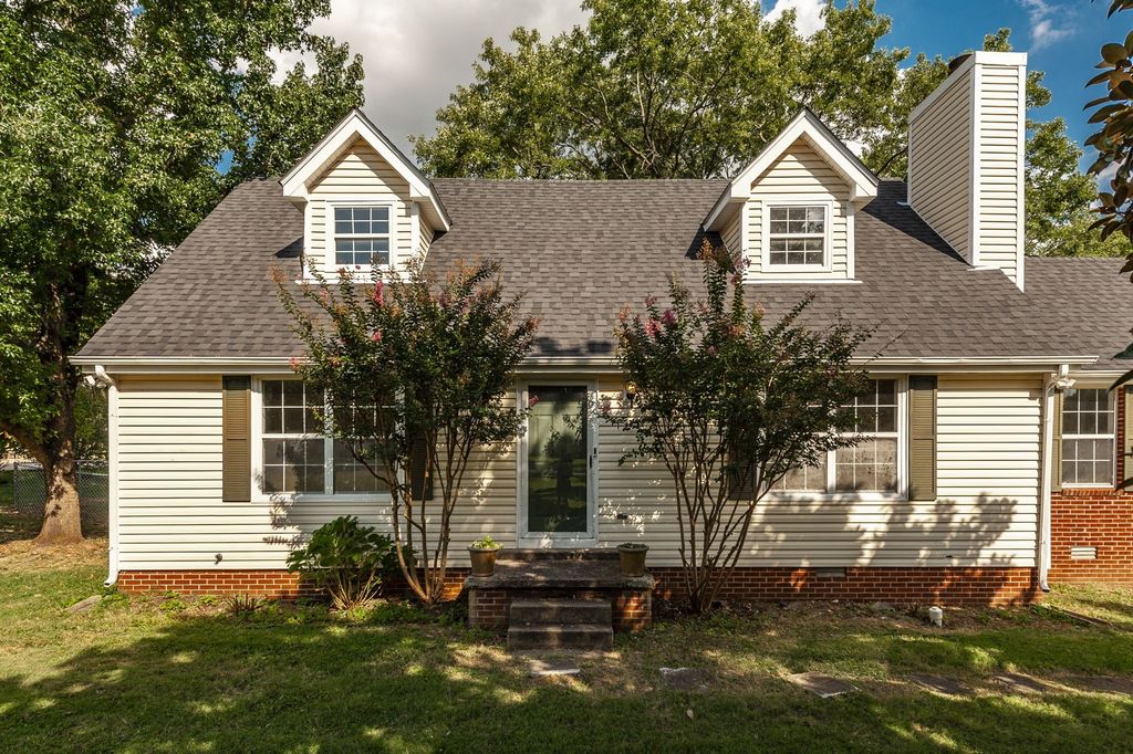 1241 Timberwood Dr, Gallatin