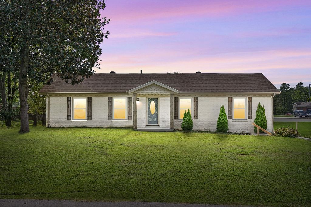 118 Johnson Cir, Clarksville