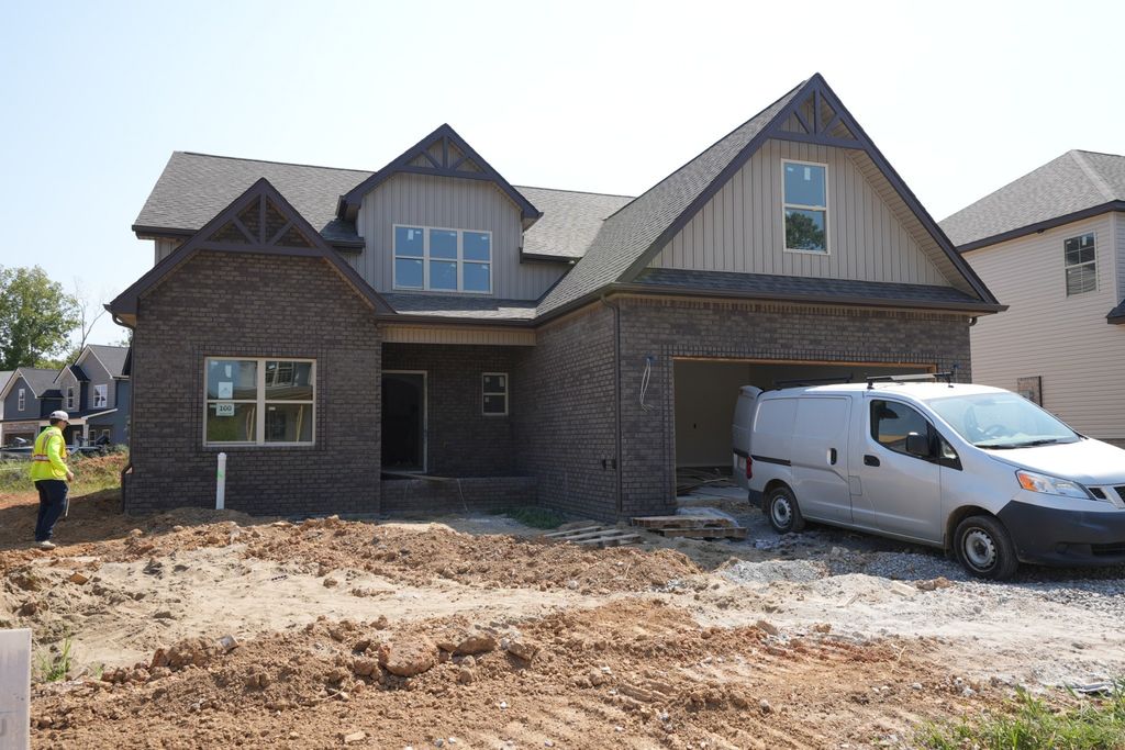 100 Sycamore Hill, Clarksville