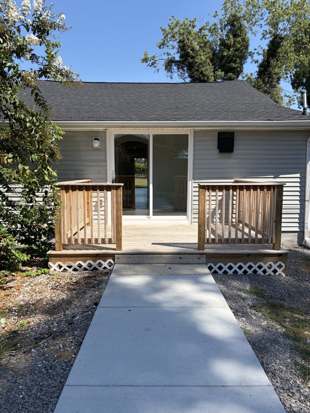 203 Coles Ferry Rd, Gallatin