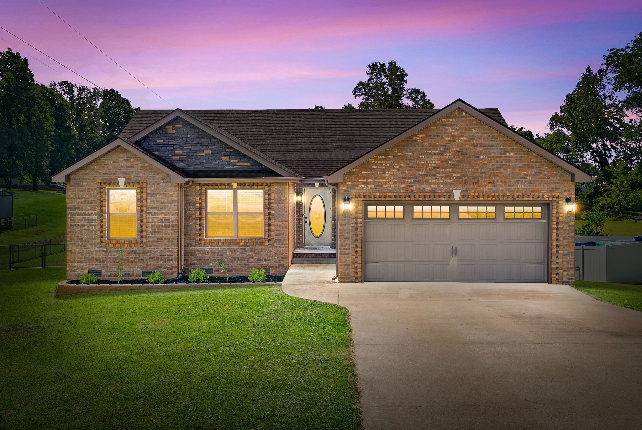 Photo of Listing #3528046