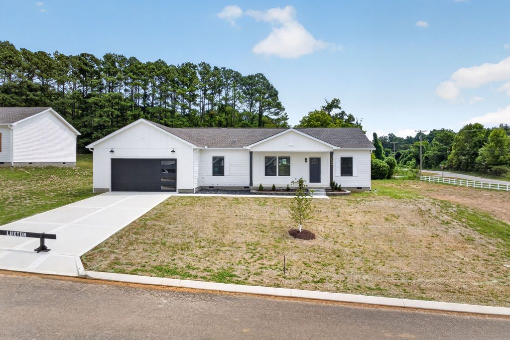 2540 River Ranch Dr, Cookeville