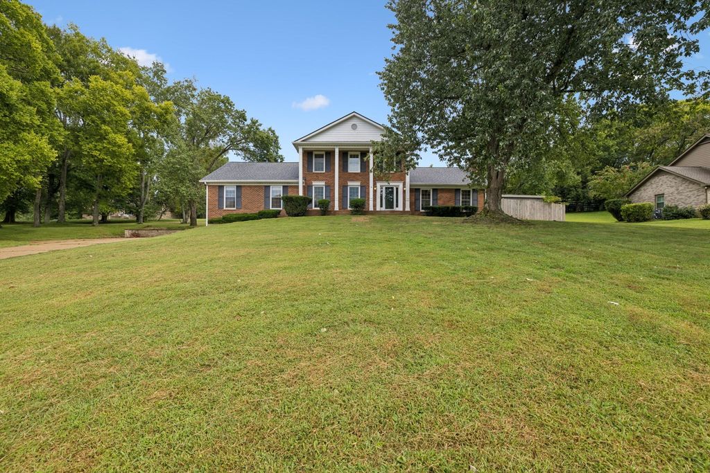 1005 Vista Cir, Franklin