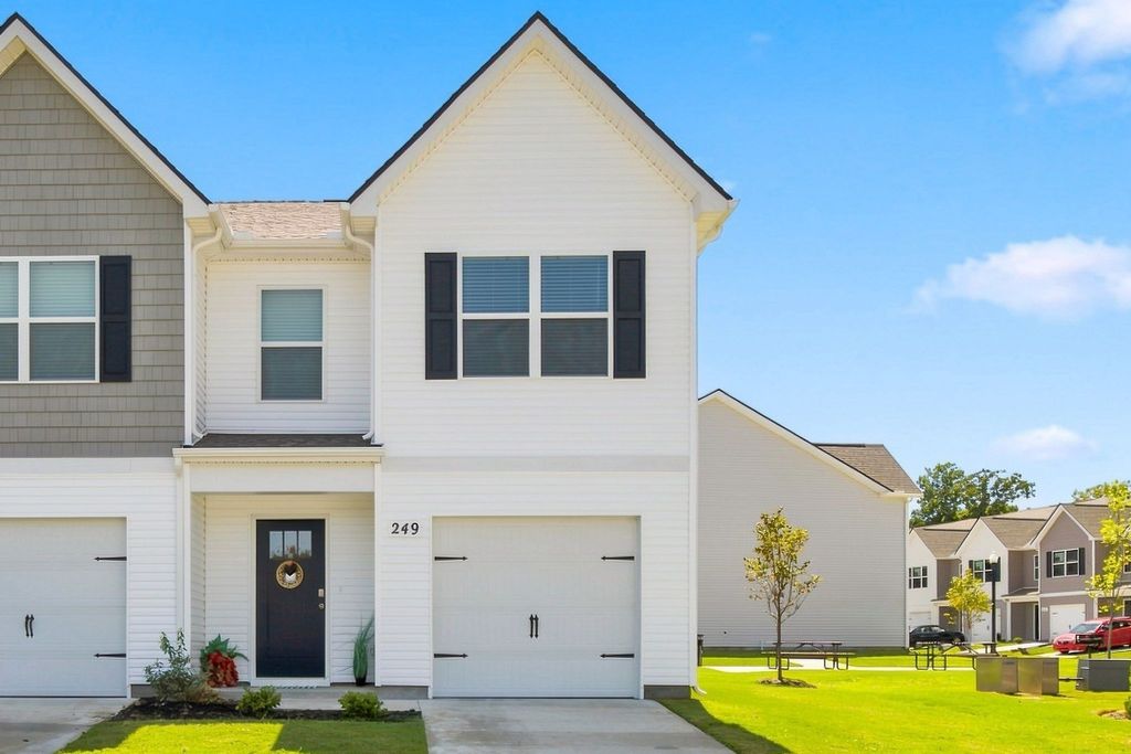 249 Mackenzie Way, Lewisburg