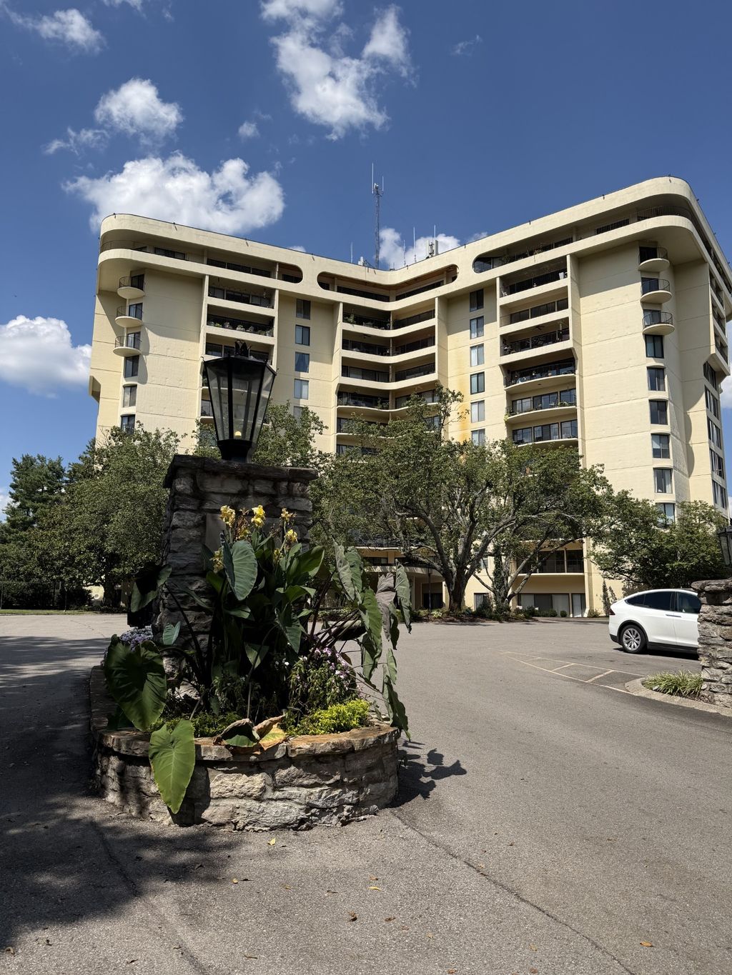 6666 Brookmont Ter 906, Nashville